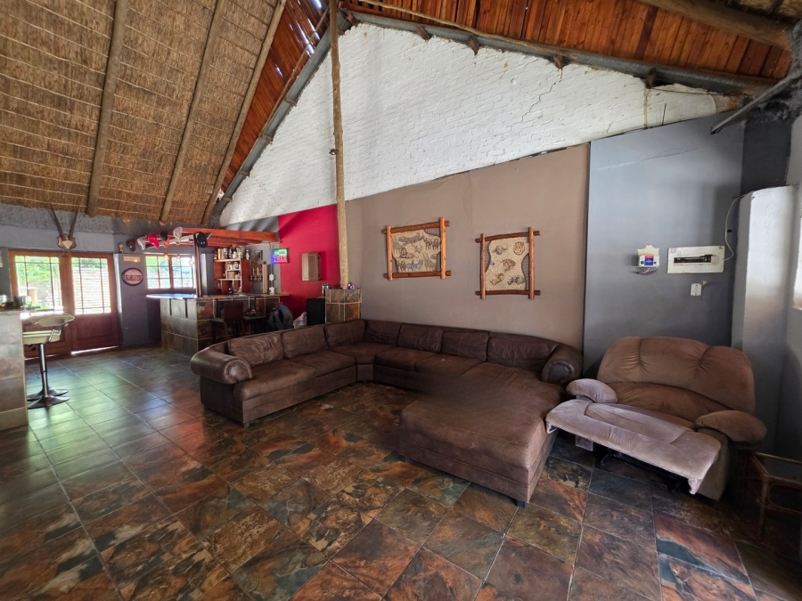 4 Bedroom Property for Sale in Olifantsnek North West